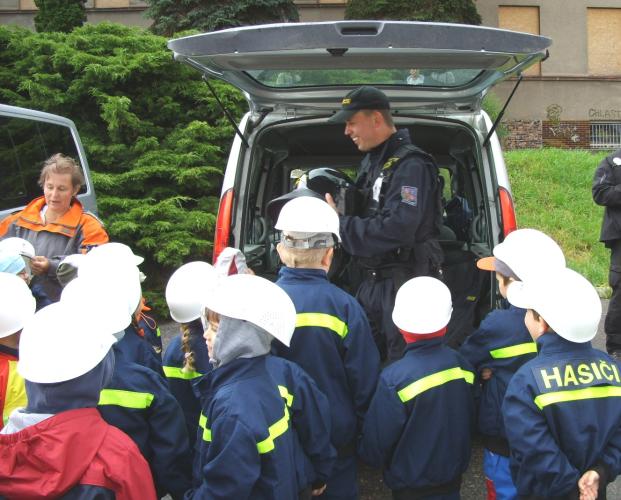 (5) Co používá policie