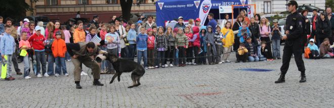 1 Den s policií U.Hradiště