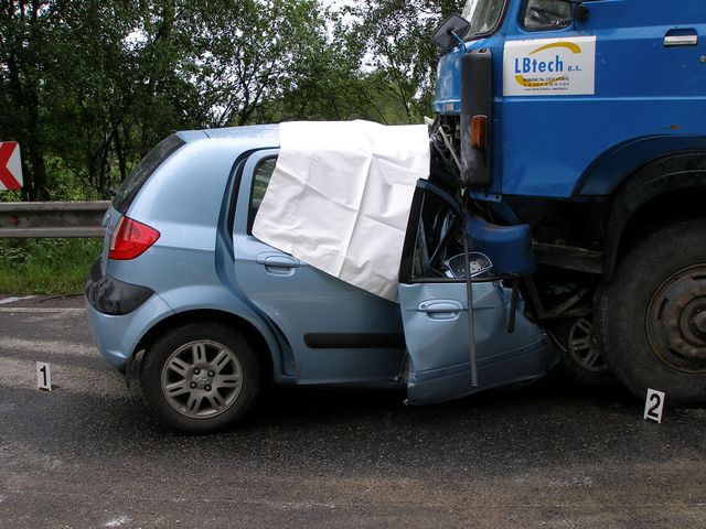 10.6.2009 - u Třebovic, čelní střet Hyundai x Liaz