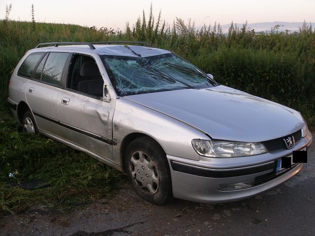 14.8.2009 - Albrechtice, havárie Peugeot 406 Break