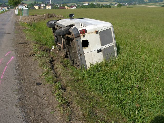 18.6.2009 - u Červené Vody, havárie Fiat Ducato