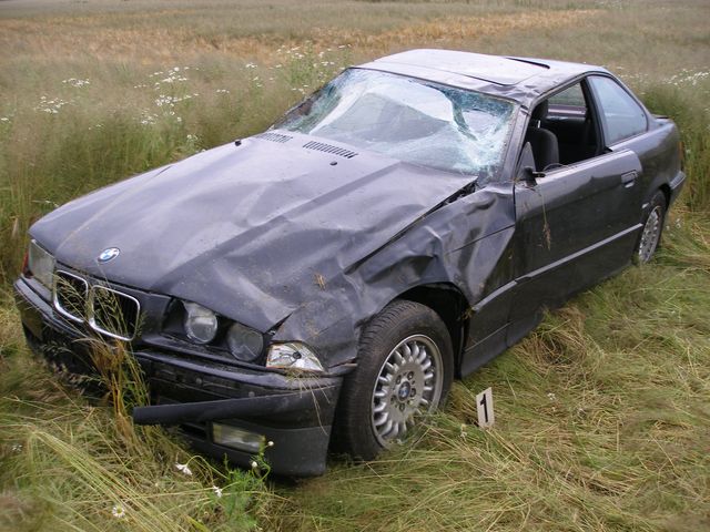 30.6.2009 - s.č. 30523 na Vraclav, havárie BMW 318