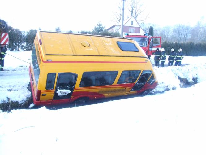 Autobus v potoce Křinice
