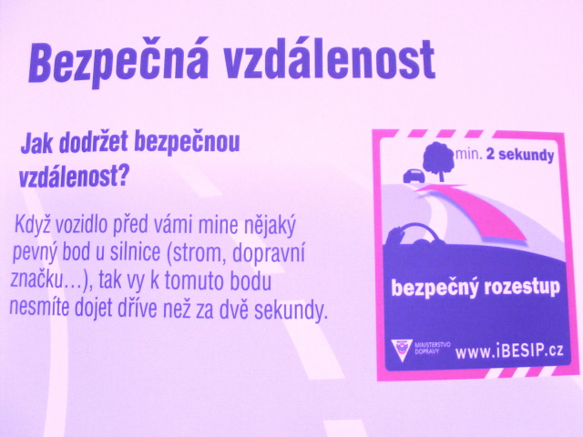 Bezpečná vzdálenost.jpg