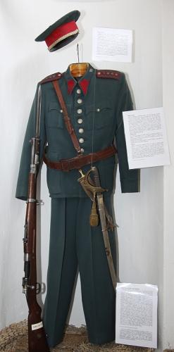 Četnická uniforma