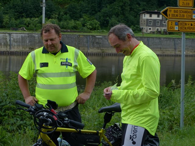 Cyklisté pod drobnohledem