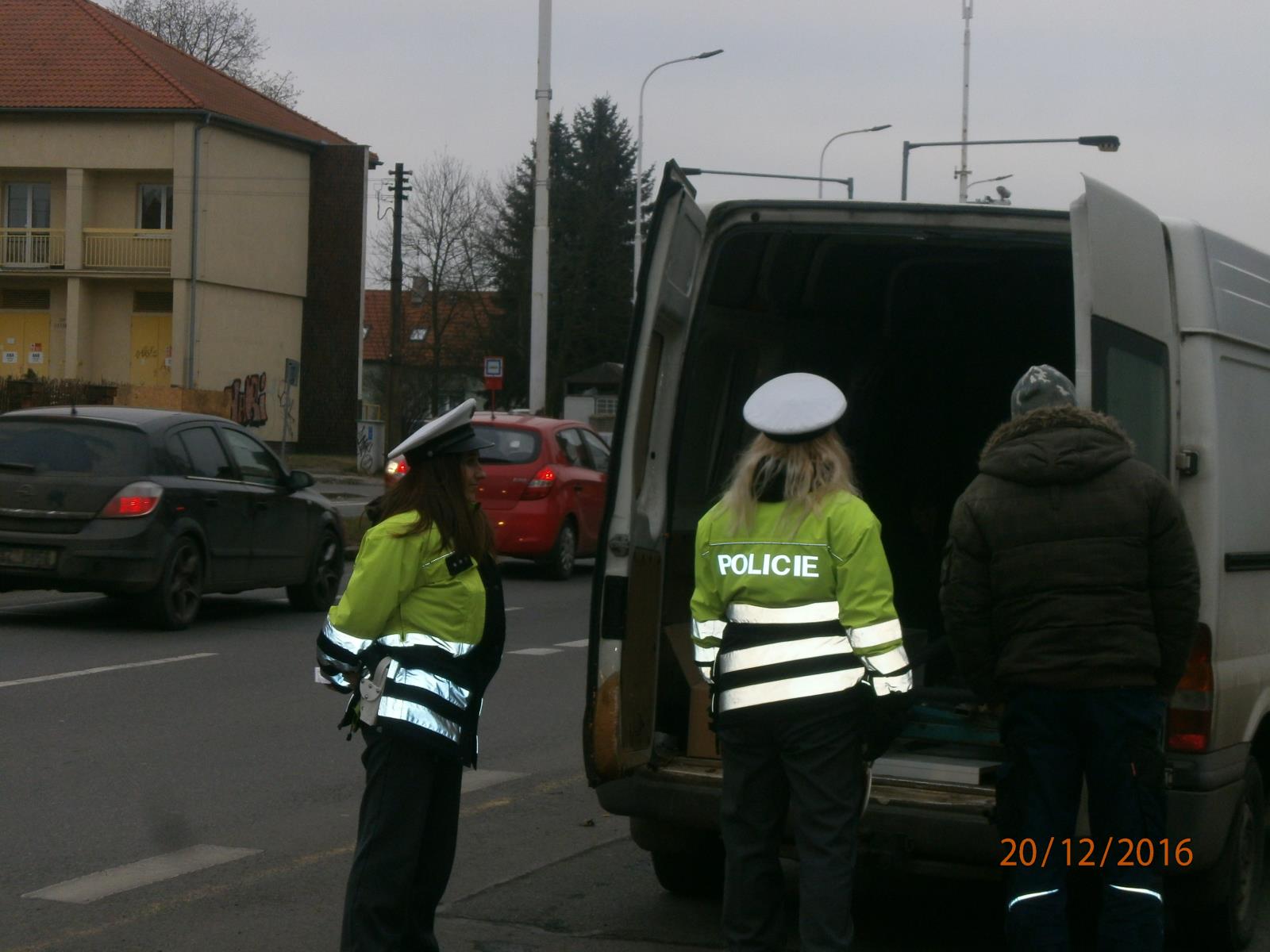 DBA - předávání reflexních vest