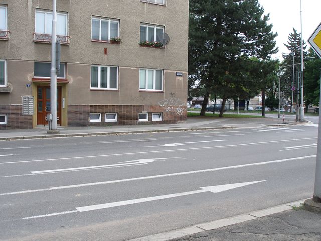 Dopravní nehoda na Haškově ulici v Hradci Králové