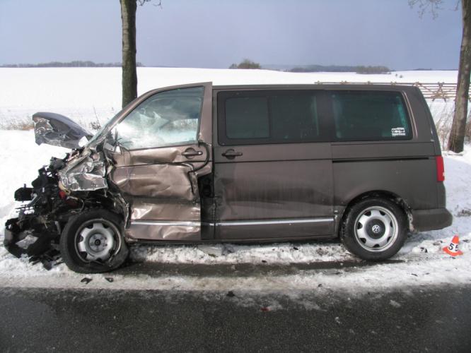 Dopravní nehoda mezi Vlachovem a Libivou
