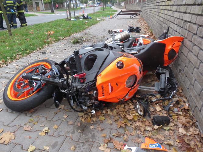 Dopravní nehoda motocyklu v Kladně