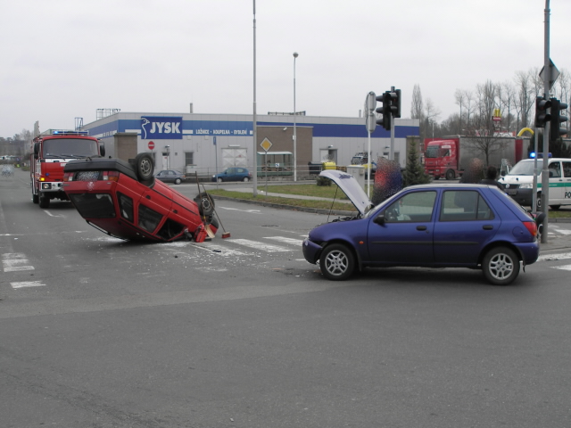 Dopravní nehoda - ulice Akademika Bedrny - foto č. 4