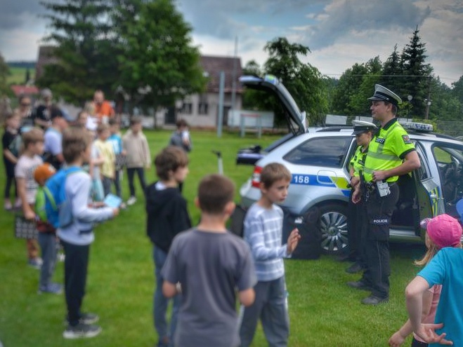 Dopravní policisté představili vybavení v Borové - 10.6.2023