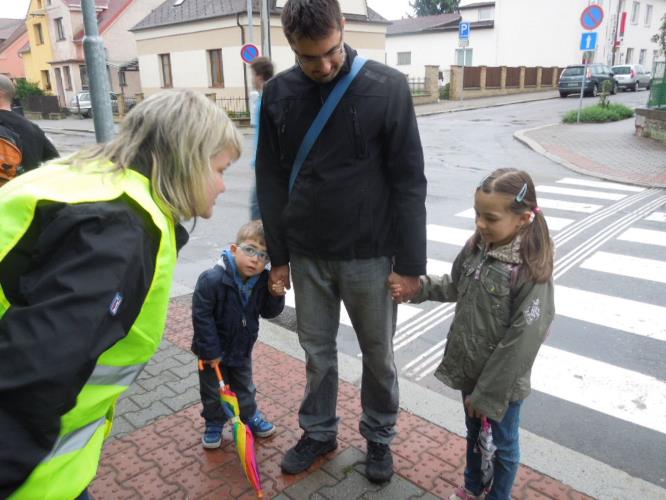 Foto PČR z akce "Zebra se za tebe nerozhlédne"