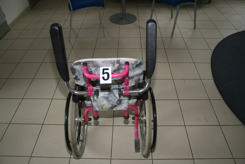 Invalidní vozík.png