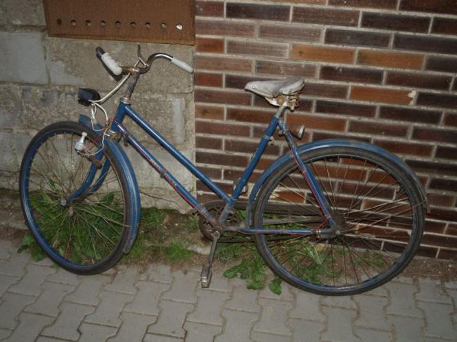 Jízdní kolo, na kterém podnapilý cyklista jel.