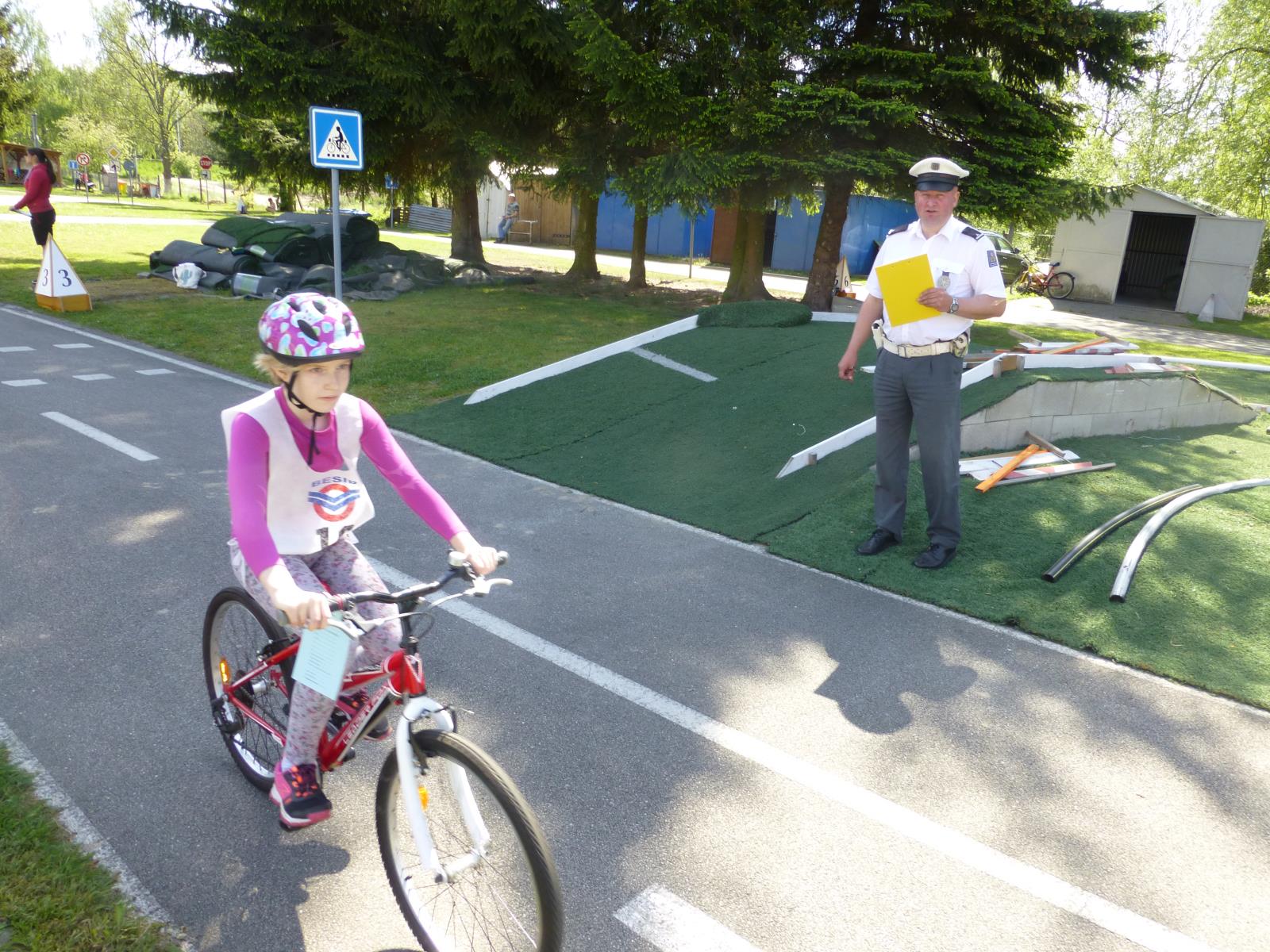 J.Hradec - Okresní kolo soutěže mladých cyklistů.JPG