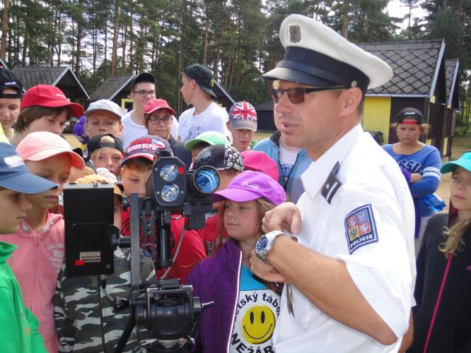 Jindřichohradečtí policisté zavítali na  LDT Nežárka .JPG