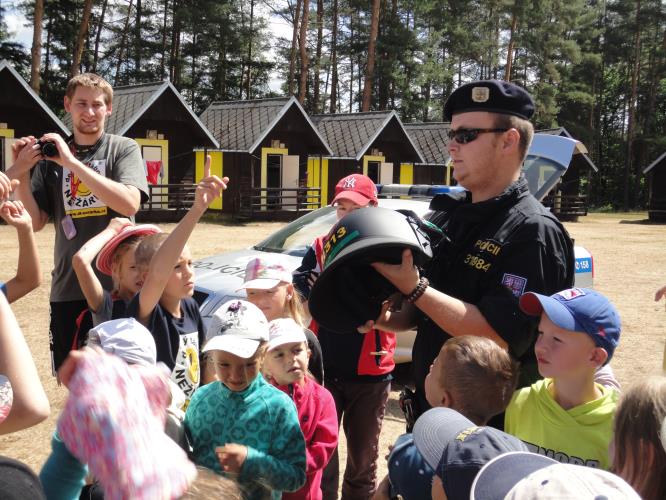 Jindřichohradečtí policisté zavítali na  LDT Nežárka .JPG