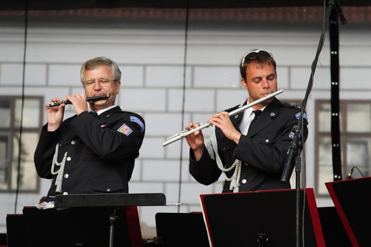 Koncert na podporu darování kostní dřeně uskutečněný v Třeboni.JPG