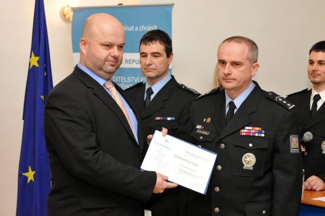 NEJLEPŠÍ KRAJSKÝ POLICISTA ZA ROK 2009