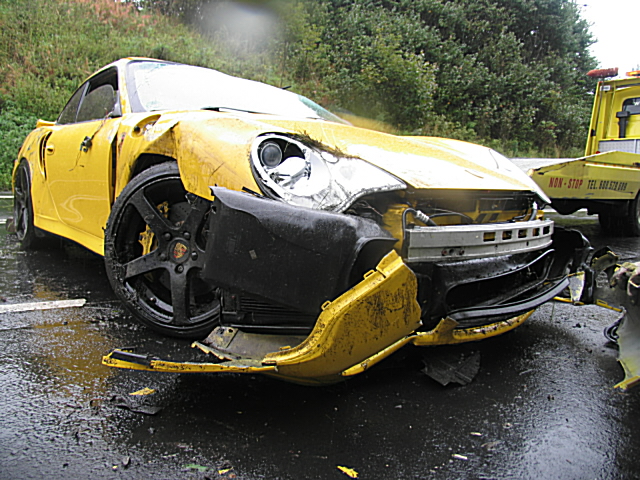 Nehoda Porsche