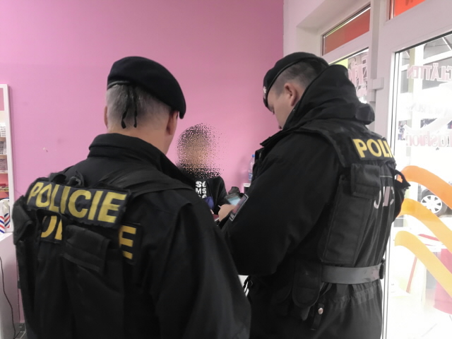 Policejní akce na tržnici Svatý Kříž