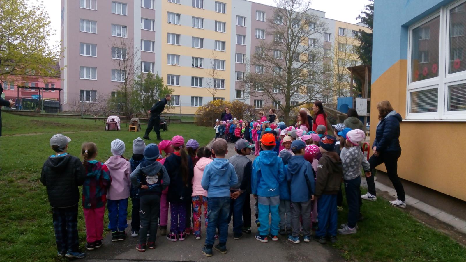 Policie dětem