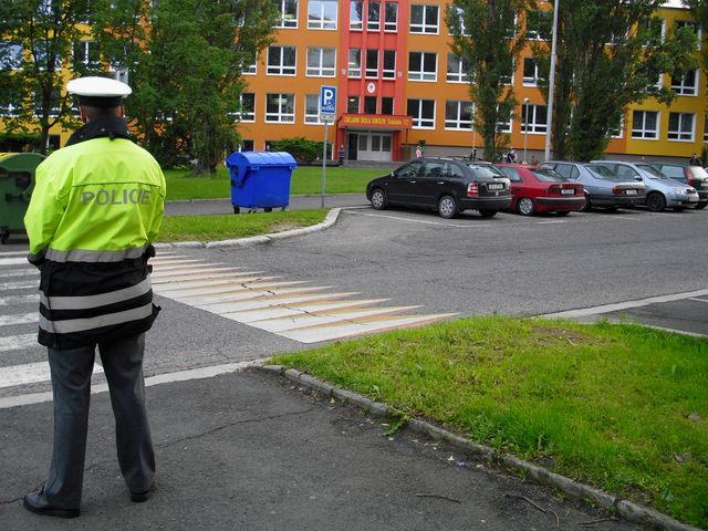 Policisté na přechodech