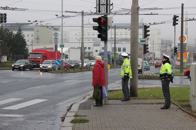 Policisté na přechodech