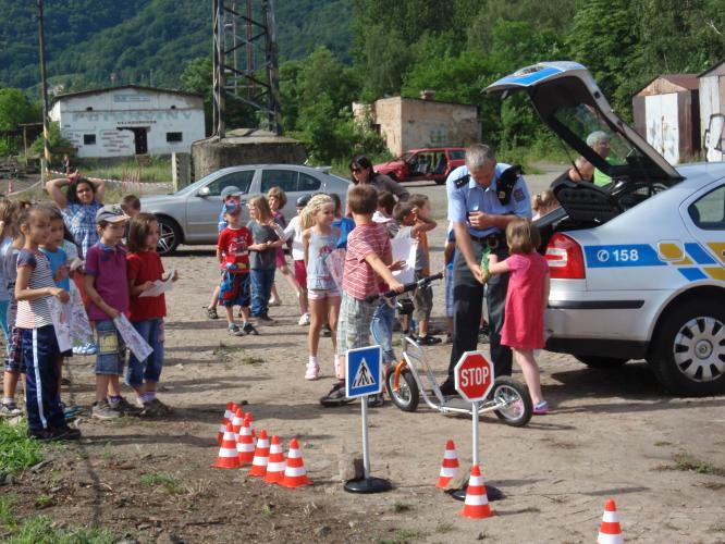 Slalom na koloběžkách