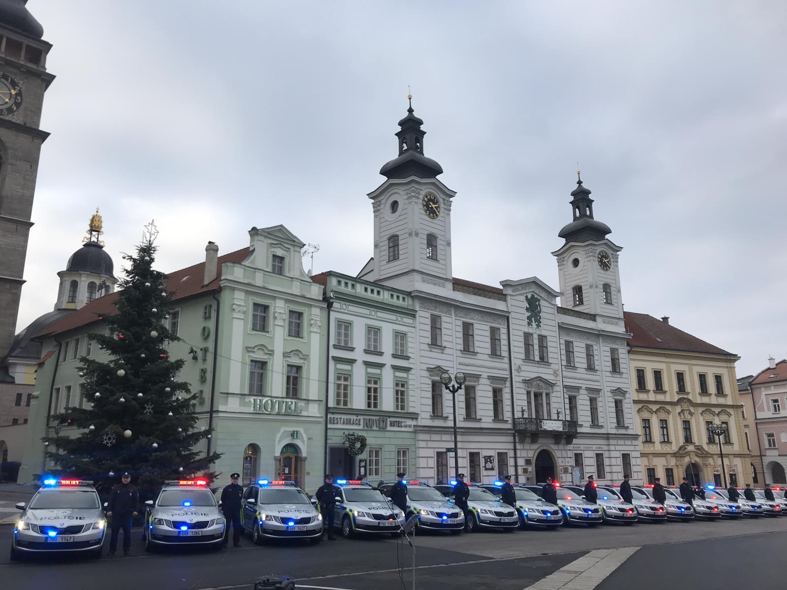 Slavnostní předání 23 policejních vozidel - 5