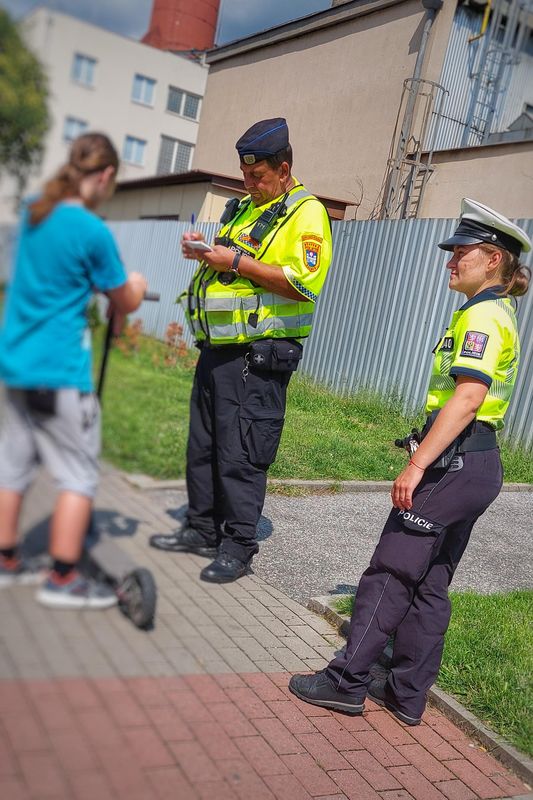 Součinnost dopravních policistů při akci - 17.8.2023 - Náchod