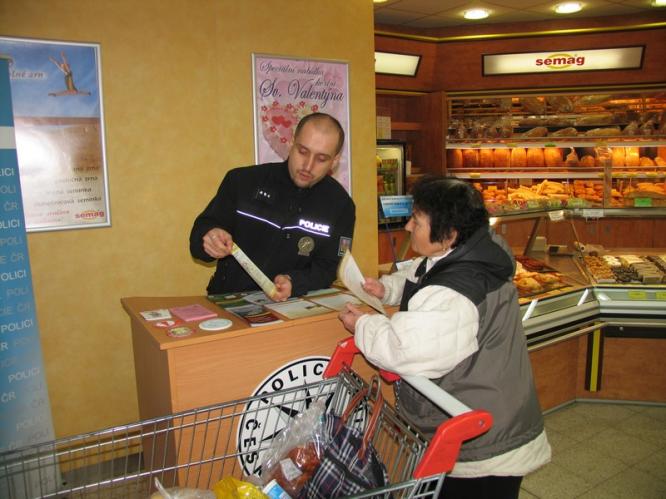 Stop kriminalitě Kaufland - 04.jpg