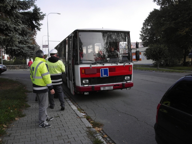 Taxíky a autoškoly