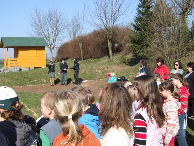 Ukázka policejní výstroje