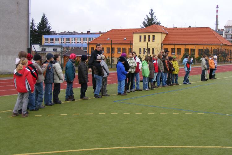 Ukázky psovodů - ZŠ E.Beneše - 11.12.2009 