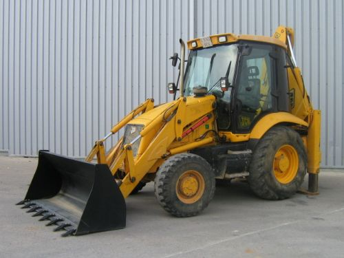 bagr nakladač JCB 3 CX Turbo