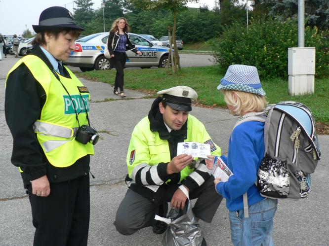 dárek od policisty.JPG