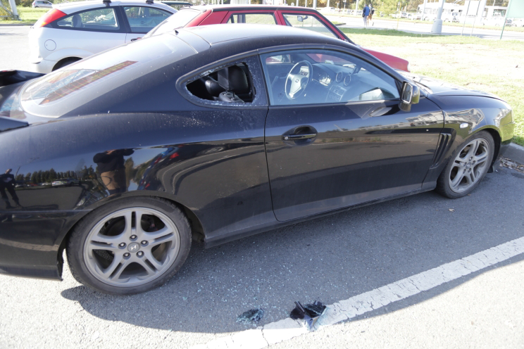 foto poškozených vozidel