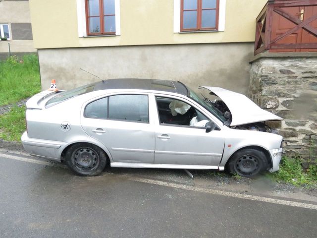 havárie vozidla v Mladoňově
