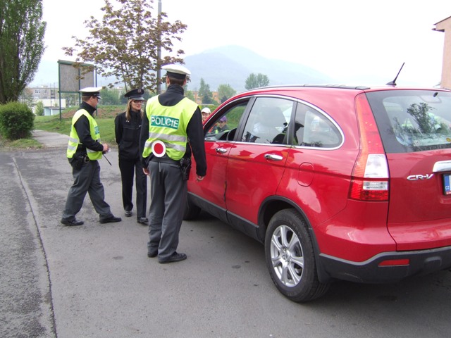 kontrolu prováděli policisté