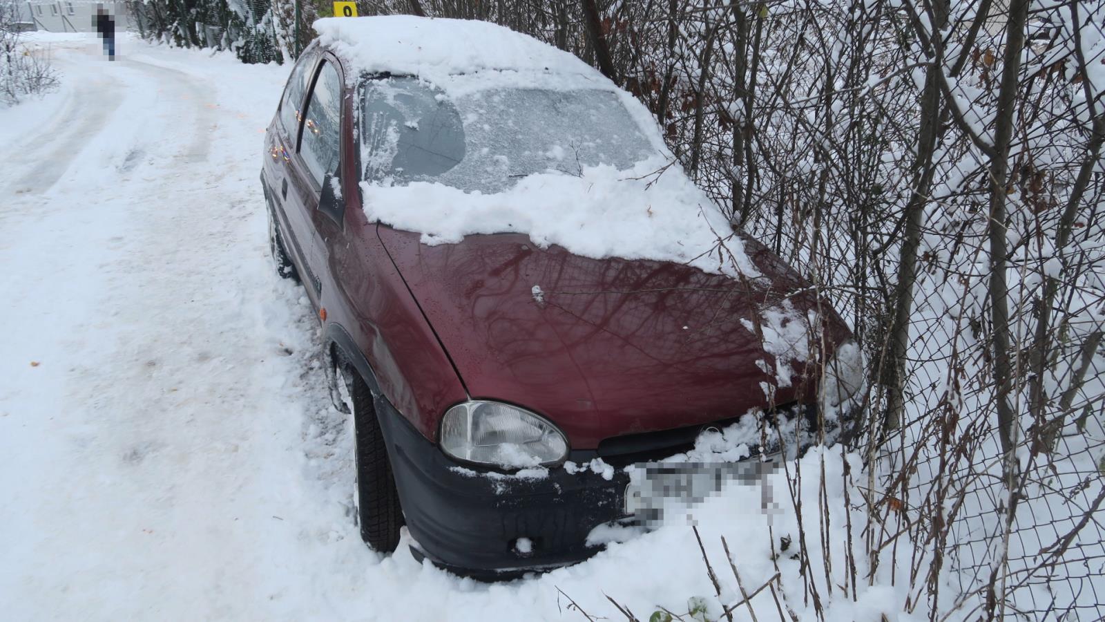 opilý řidič zde svou jízdu skončil