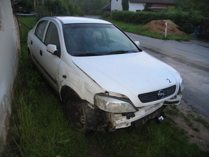 poškozený vůz