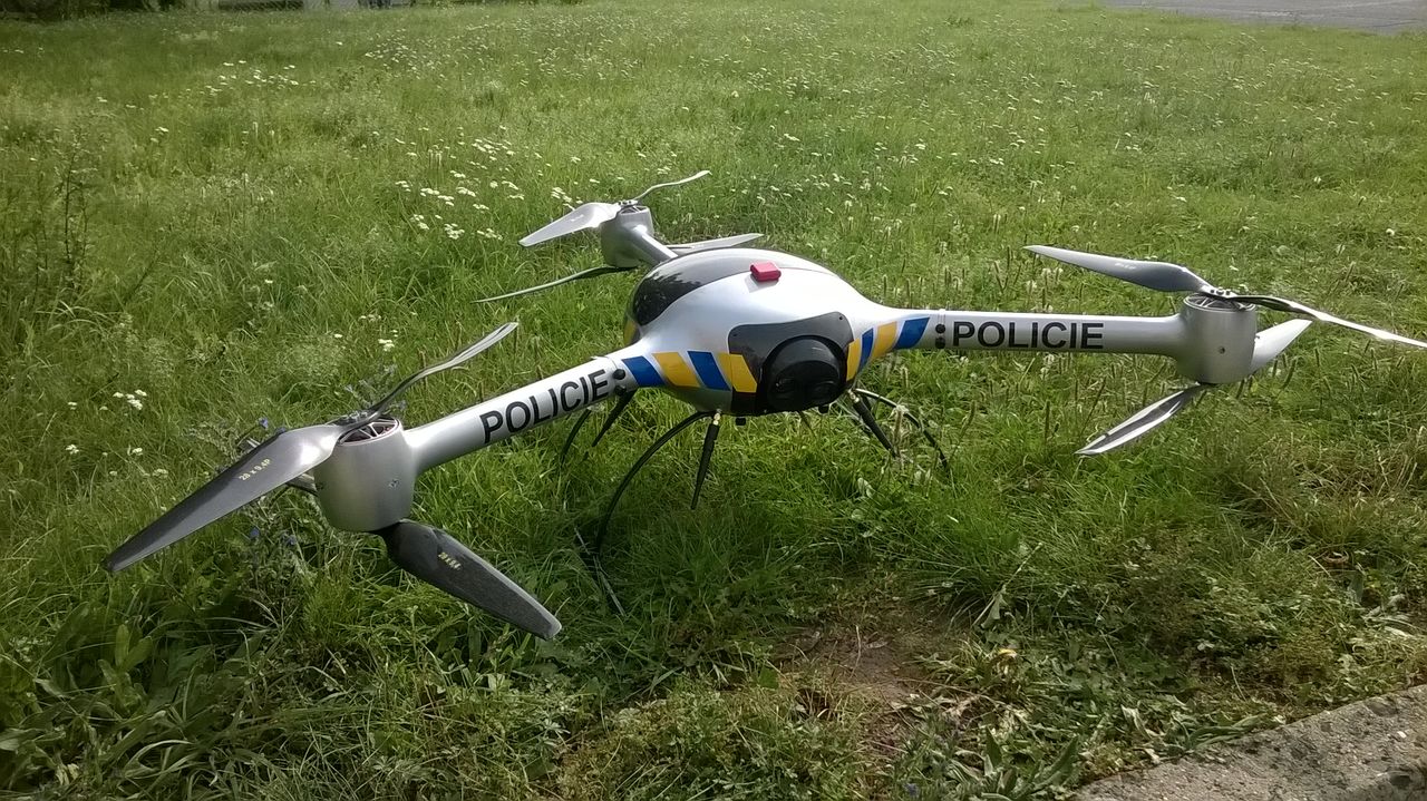 policejní dron