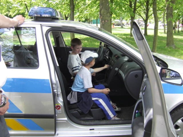 v policejním autě nesedíme každý den