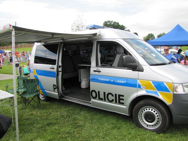 vozidlo dopravní policie