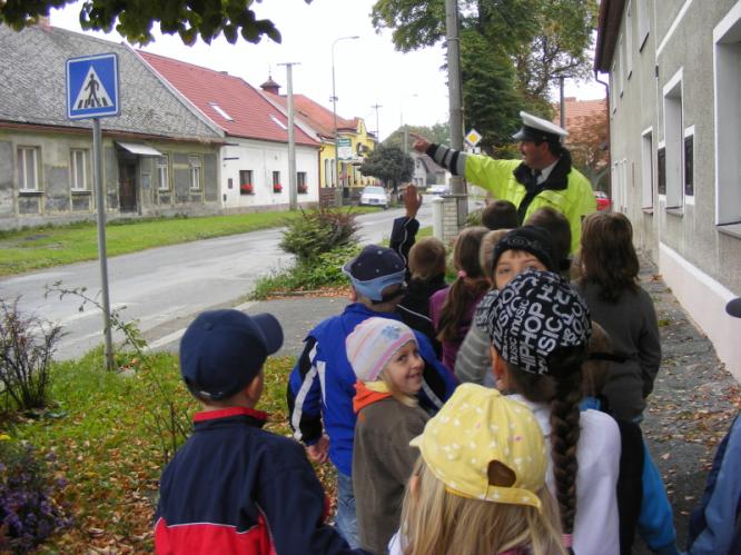 pozor ! přechod pro chodce